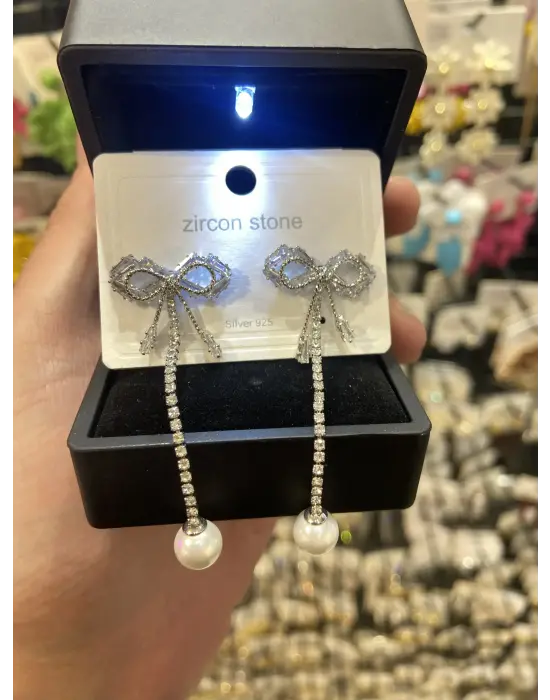 Taşlı Fiyonk Kurdele Küpe Sallantılı İncili