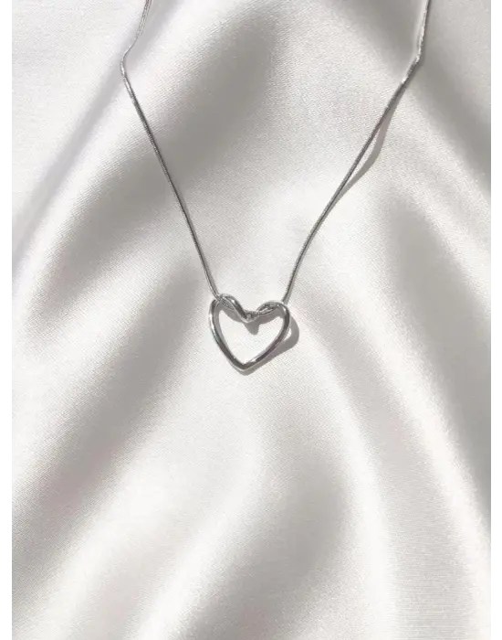 Gümüş Kalpli Kolye Sarmal İç İçe Geçmeli