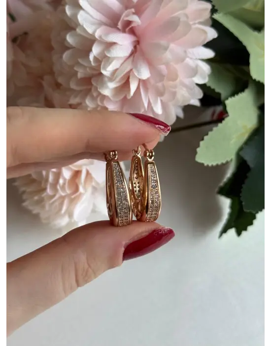 Halka Vip Taşlı Çelik Küpe