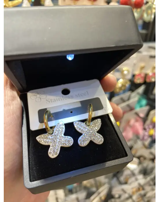 Zirkon Taşlı Beyaz Kelebek Kanatlı Küpe