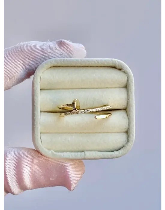 Çivili Su Yolu Taşlı Çoklu Görünüm Çelik Yüzük