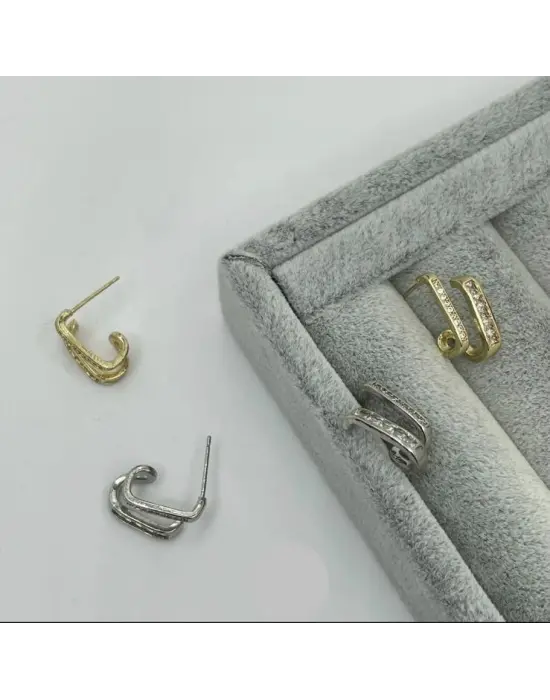 Taşlı 2 Küpe Takmış Gibi Görünen Çelik Kadın Küpesi