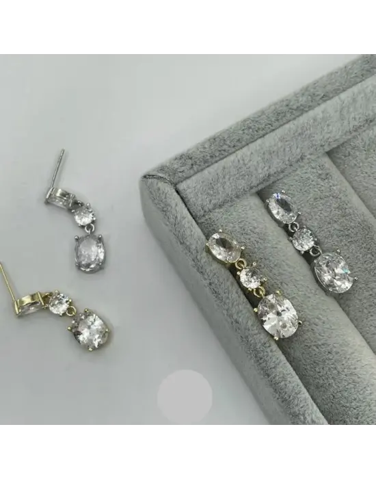 Alt Alta Üç Kristal Taşlı Sallantılı Kadın Küpe