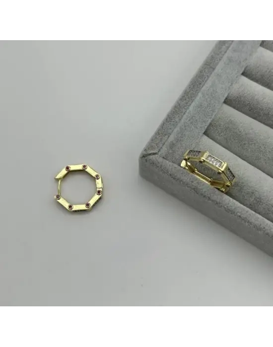 Yakut Taşlı Halka Model Seranay Küpesi