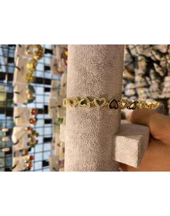 Altın Renk Kalp Figürlü Taşlı Zarif Kadın Bileklik