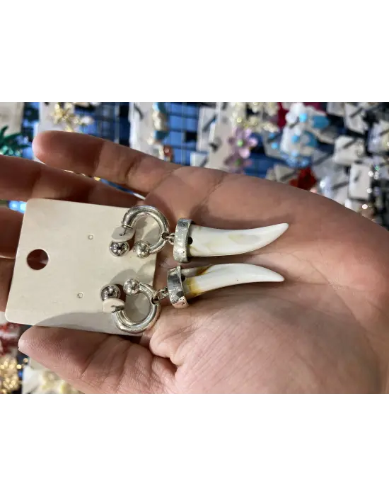 Gümüş Vintage Sallantılı Fildişi Küpe