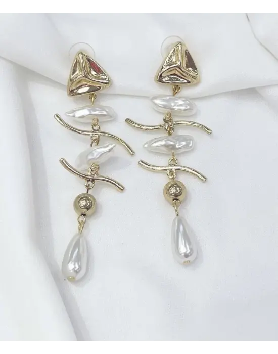 Uzun Sallantılı İnci Detaylı Balık Küpe