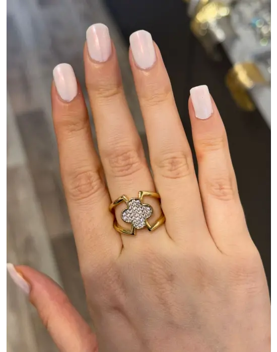 Taşlı Yonca Çiçeği Açık Altın Renk Kadın Çelik Yüzük