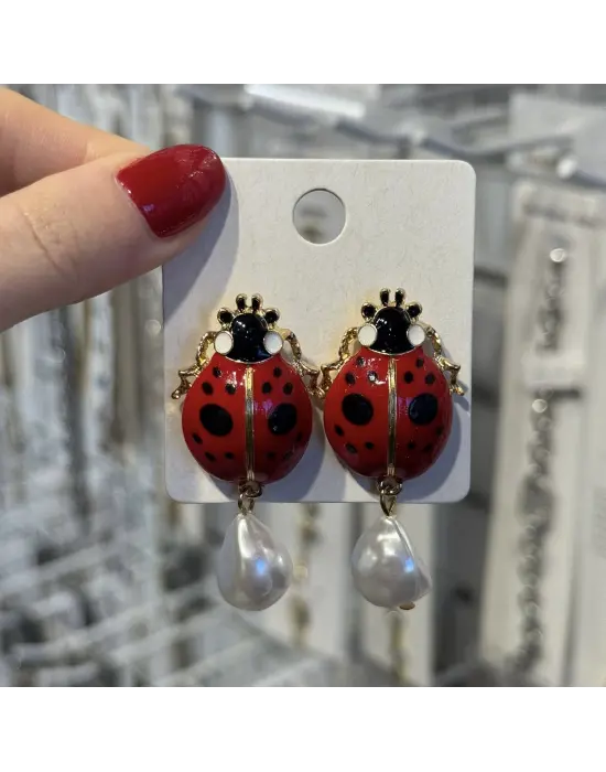 Uğur Böceği Figürlü İnci Detaylı Kadın Küpe