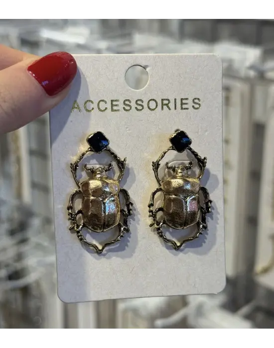 Böcek Küpe: Zara Model Eskitme Koyu Renk Siyah Taşlı