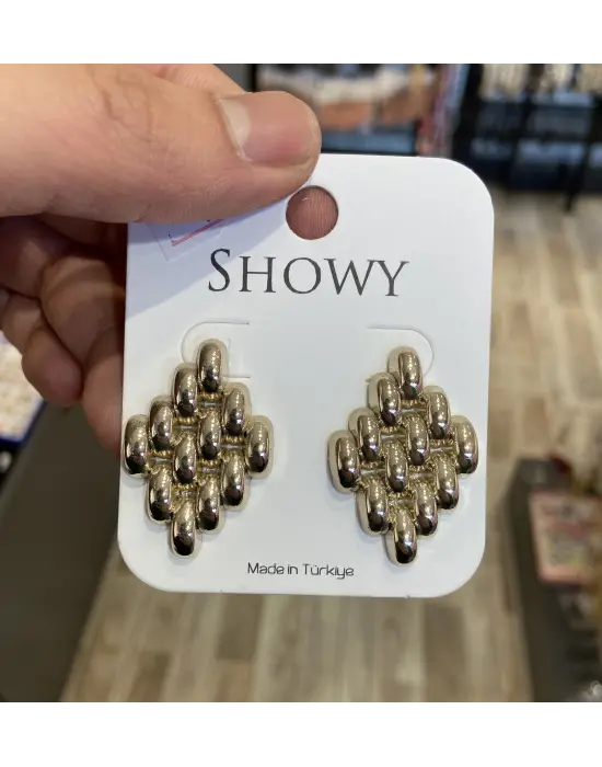 Baklava Desenli Zincir Model Günlük Hasır Küpe