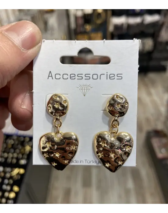 Günlük Model Sallantılı Yıldız İşlemeli Altın Renk Kalpli Küpe