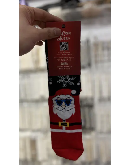 Gözlüklü Noel Baba Baskılı Yeşil - Kırmızı Renkli Penye Yolbaşı Çorap