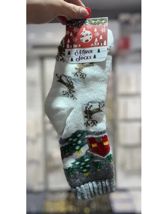 Kalın Yetişkinler İçin Yeni Yıl Çorabı: Beyaz Renkli Çam Ağacı