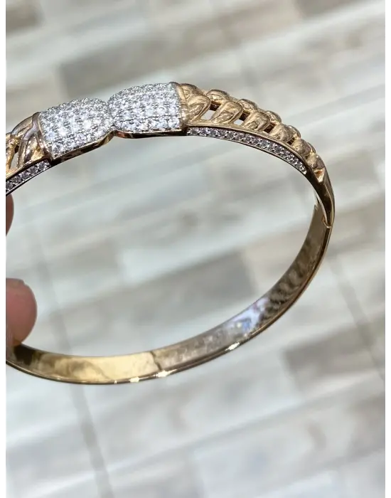 Rose Gold Renk Vip Suyolu Taş Detaylı 14K Çelik Kelepçe Bileklik