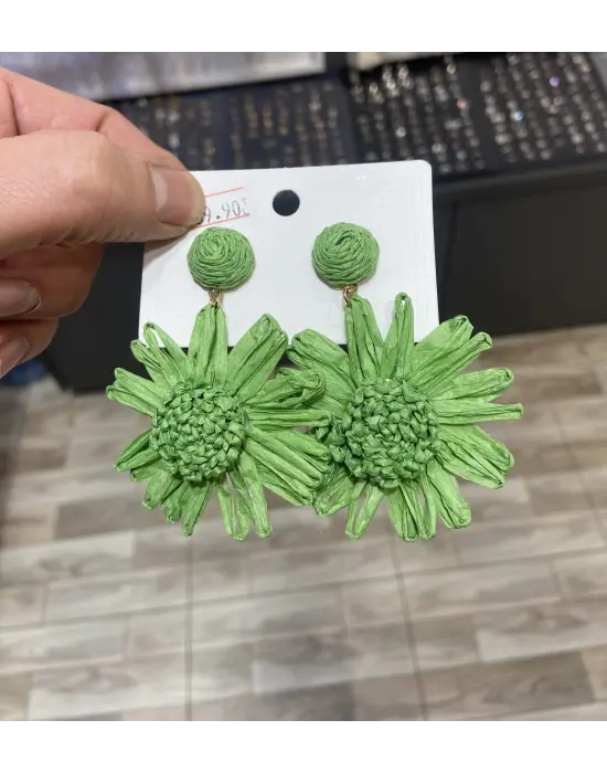 El Yapımı Küpe: Yeşil Yaprak & Çiçek Model Yazlık