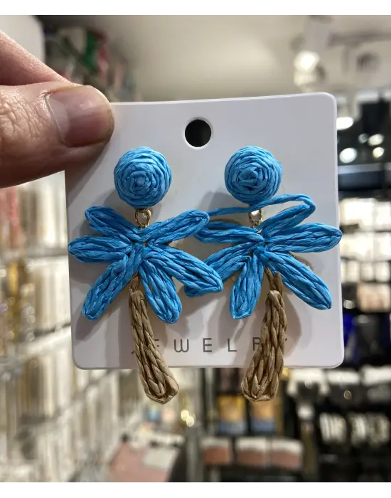 Palmiye Ağacı Küpe Mavi Renk Örgüden Yapılmış