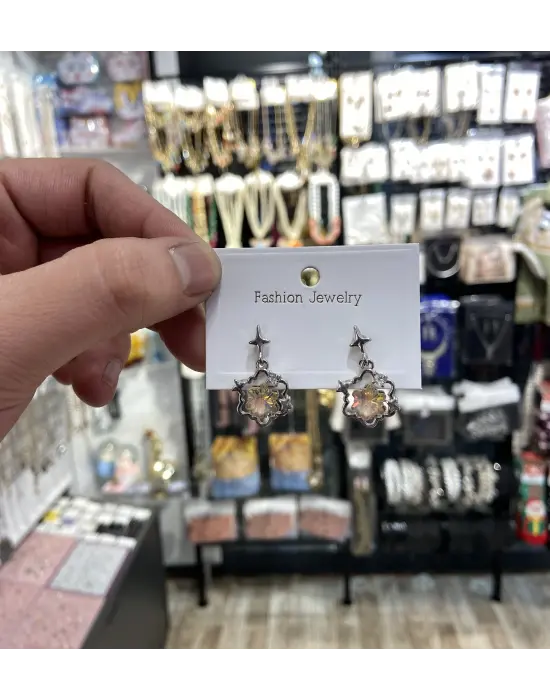 Renkli Çiçek Figürlü Y2K Kuzey Yıldız Detaylı Çelik Çocuk Küpesi