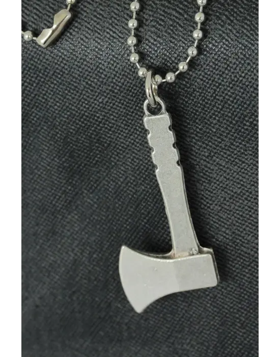 Balta Tasarımlı Metal Erkek Kolye