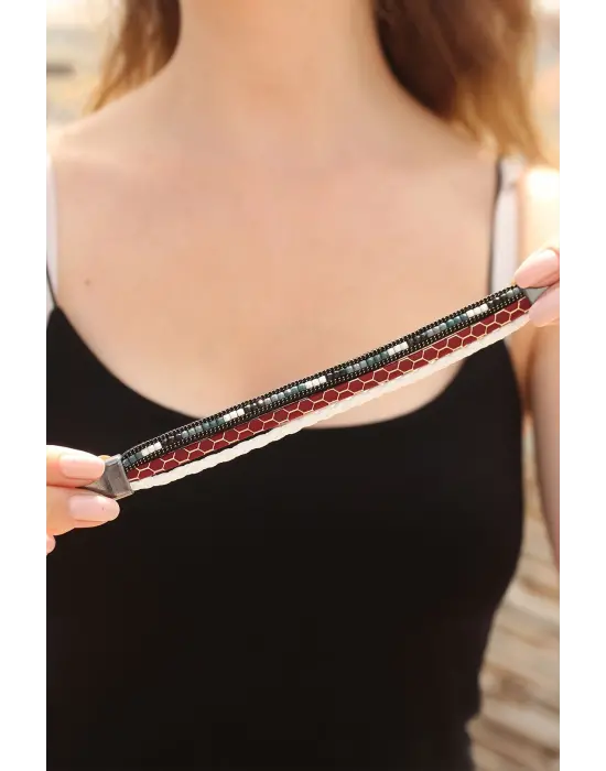 Bordo Renk Desenli Tasarımlı Taşlı Beyaz Örgü Model Kadın Deri Bileklik