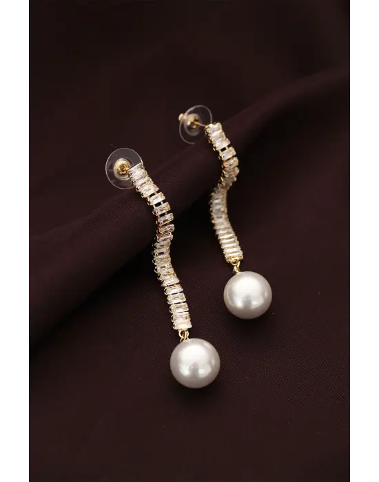 Çelik Altın Renk İnci ve Baget Taşlı Su Yolu Tasarımlı Sallantılı Küpe