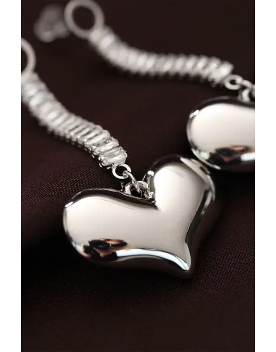 Çelik Gümüş Renk Baget Taşlı Kalp Küpe