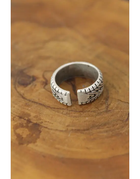 Desenli Metal Ayarlanabilir Erkek Yüzük