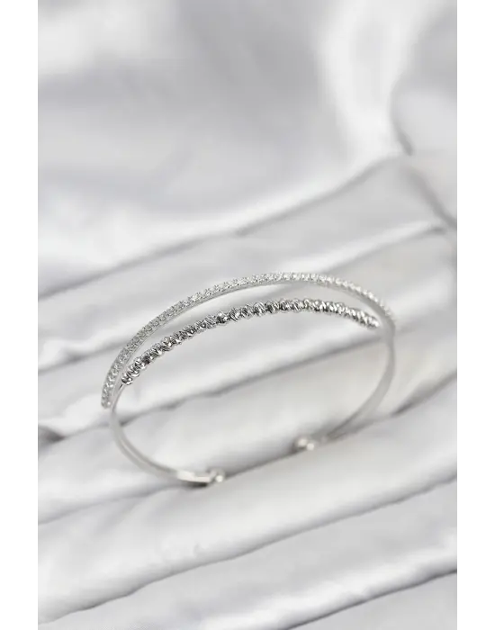 Dorika Model Çelik Gümüş Renk Kadın Bileklik