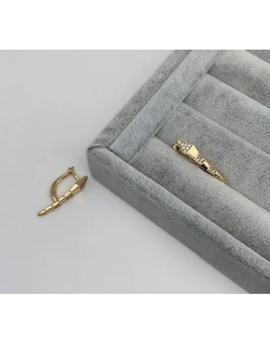 Geometrik Taşlı Yılan Model Rose Gold Küpe