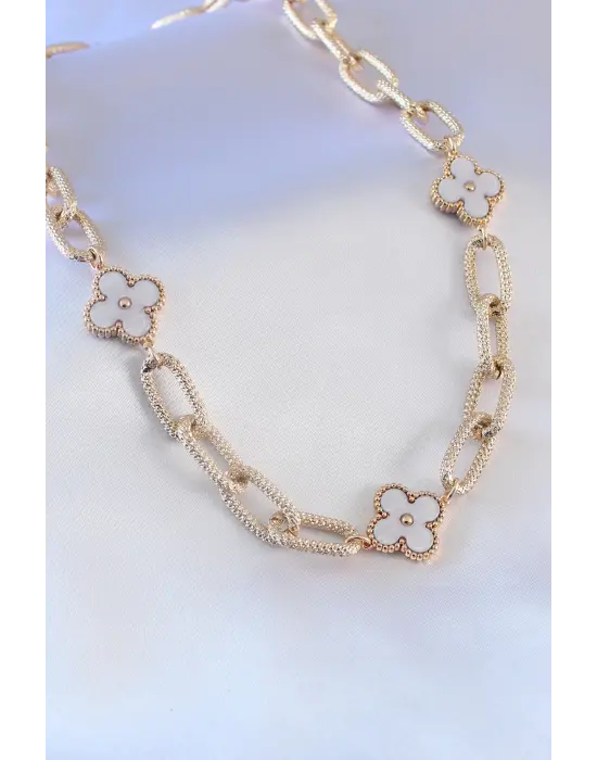 Gold Renk Kalın Zincir Model Beyaz Yonca Figür Kadın Kolye