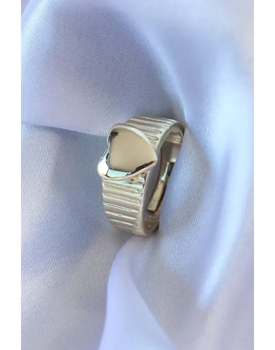 Gold Renk Kalp Model Kadın Yüzük