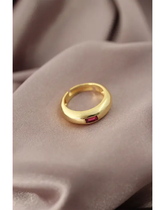 Gold Renk Metal Kırmızı Taşlı Bombeli Kadın Yüzük
