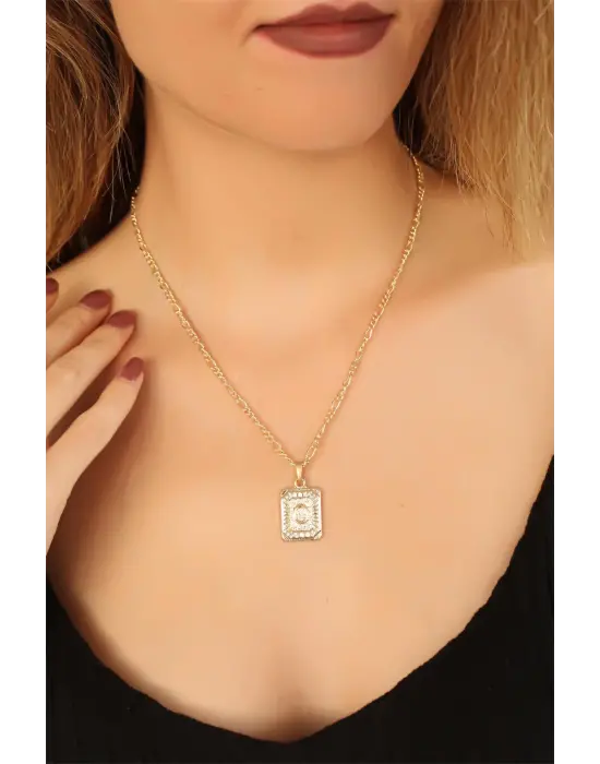 Gold Renk Metal Plaka Tasarım Zincirli O Harfi Bayan Kolye