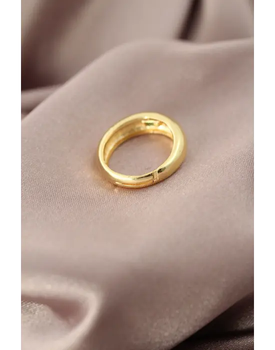 Gold Renk Metal Yeşil Taşlı Bombeli Kadın Yüzük