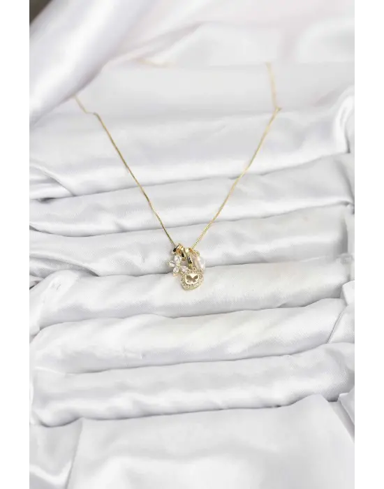 Gold Renk Çelik Minimal Kelebek Charmlı Kadın Kolye