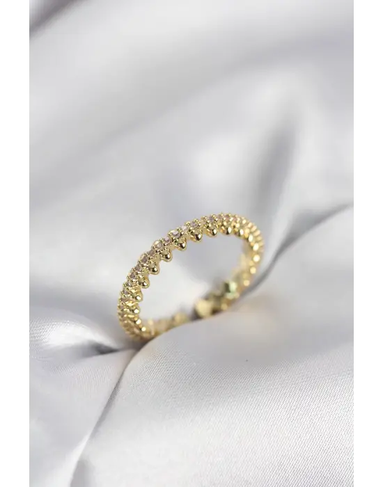 Gold Renk Sıralı Zirkon Taşlı Model Kadın Yüzük