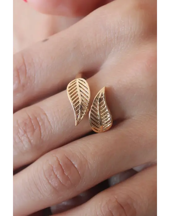 Gold Renk Yaprak Model Kadın Yüzük