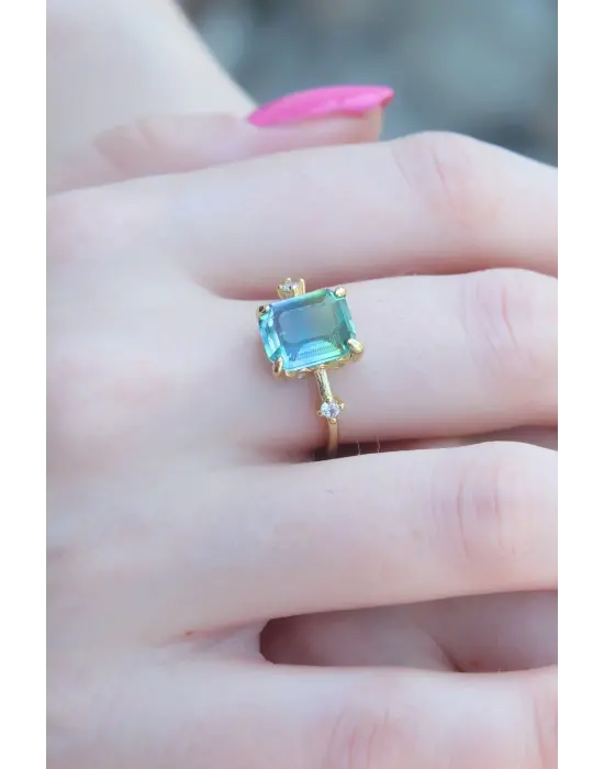 Gold Renk Yeşil Kare Zirkon Taşlı Pirinç Kadın Yüzük