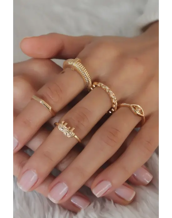 Gold Renk Zincir Model Kadın Yüzük Kombini