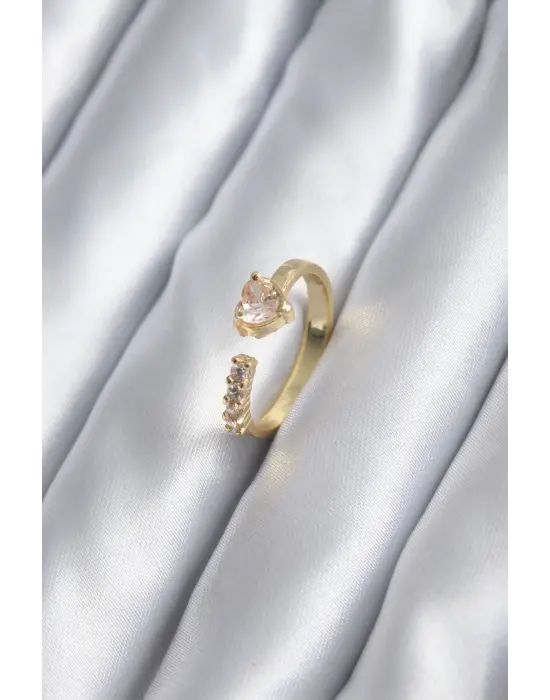 Gold Renk Zirkon Taşlı Kalp Model Kadın Yüzük