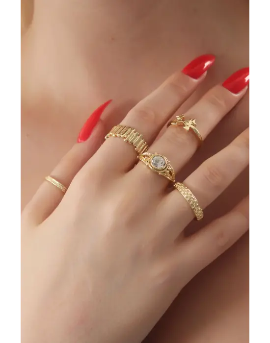 Gold Renk Zirkon Taşlı Ok Figür Bayan Yüzük Kombin