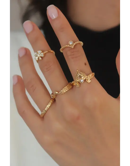 Gold Renk Zirkon Taşlı Papatya Figür Kadın Yüzük Kombini
