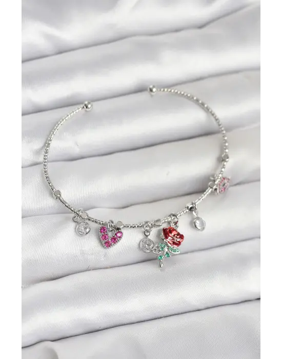 Gül Charmlı Gümüş Renk Pirinç Kadın Bileklik