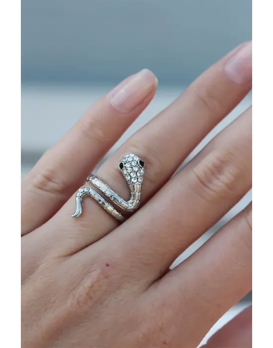 Gümüş Metal Ayarlamalı Taşlı Yılan Model Yüzük