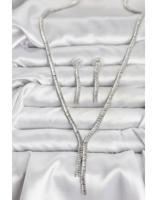 Gümüş Renk Baget Zirkon Taşlı Kadın Kolye Küpe Set