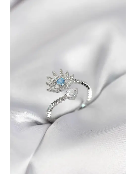 Gümüş Renk Göz Model Zirkon Taşlı Kadın Yüzük