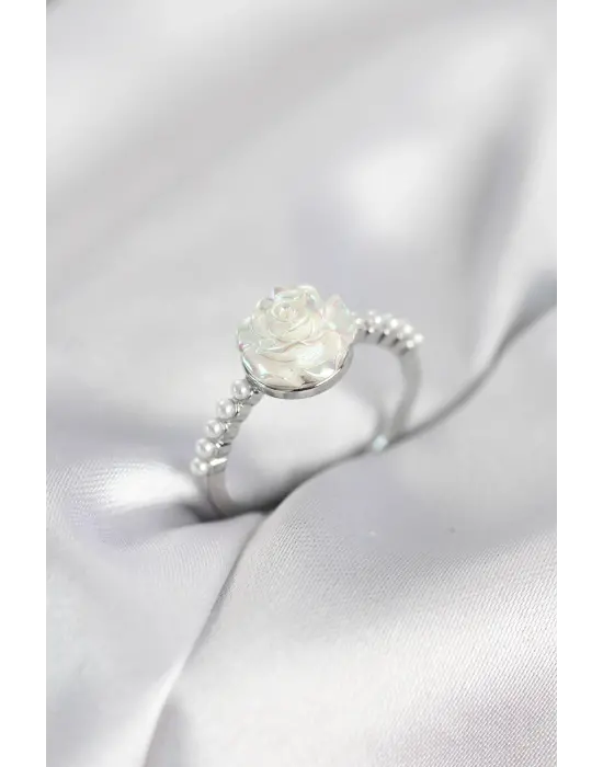 Gümüş Renk Gül Model İncili Kadın Yüzük