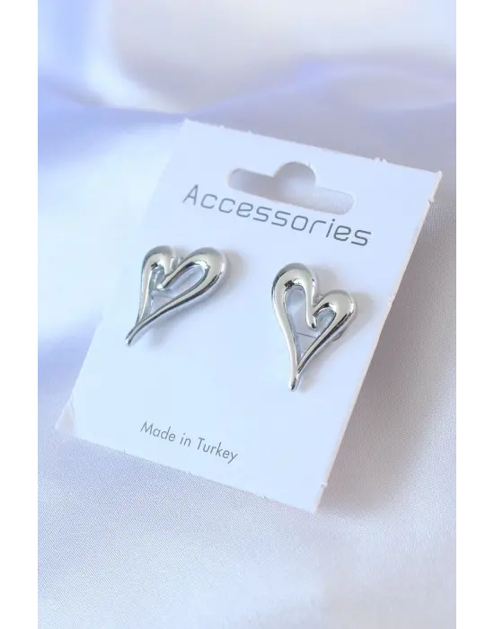 Gümüş Renk Kalp Model Kadın Küpe