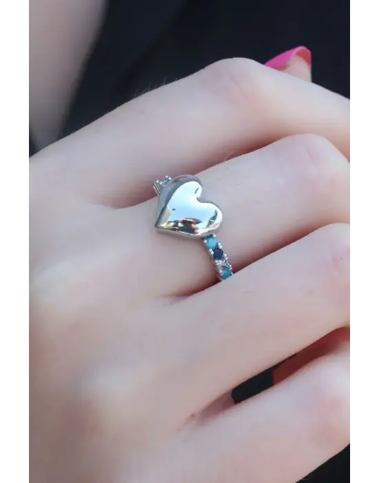 Gümüş Renk Kalp Model Zirkon Taşlı Kadın Yüzük