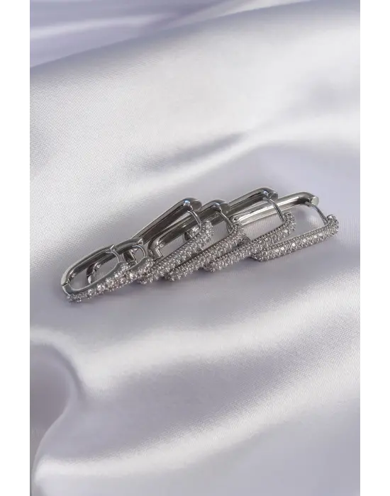 Gümüş Renk Kare Model Zirkon Taşlı Pirinç Kadın Küpe Seti